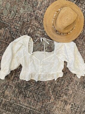 E&M White Polka Dot Peasant Crop Top Medium Puff Sleeve Cottagecore Festival Top